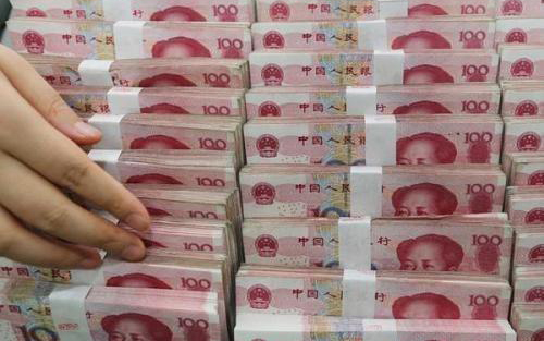 有30万闲钱，靠理财能够每天有200元的收益吗？