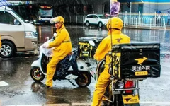 为什么很多年轻人宁愿去富士康打工，也不愿送外卖了？