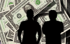 进了银行黑名单，很可能是做过这两件事