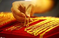 黄金多少钱一克？8月7日周生生,周大福,菜百等金店金价汇总