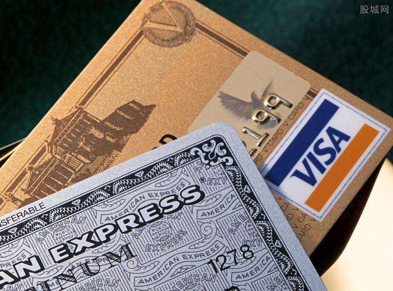 信用卡带给我的最大好处是省钱和攒信用