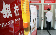 如果有100万，是用来买房收租还是把钱存银行划算？