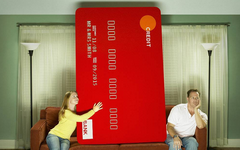 如何利用信用卡赚钱？这些知识你应该知道